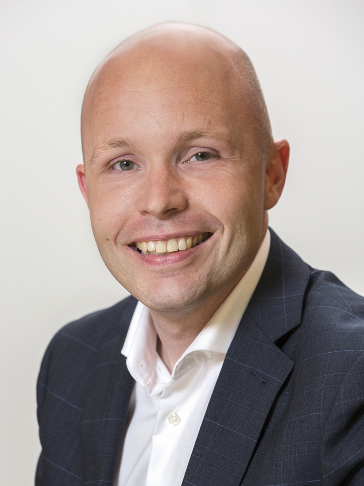 Mr. Tom van Oijen